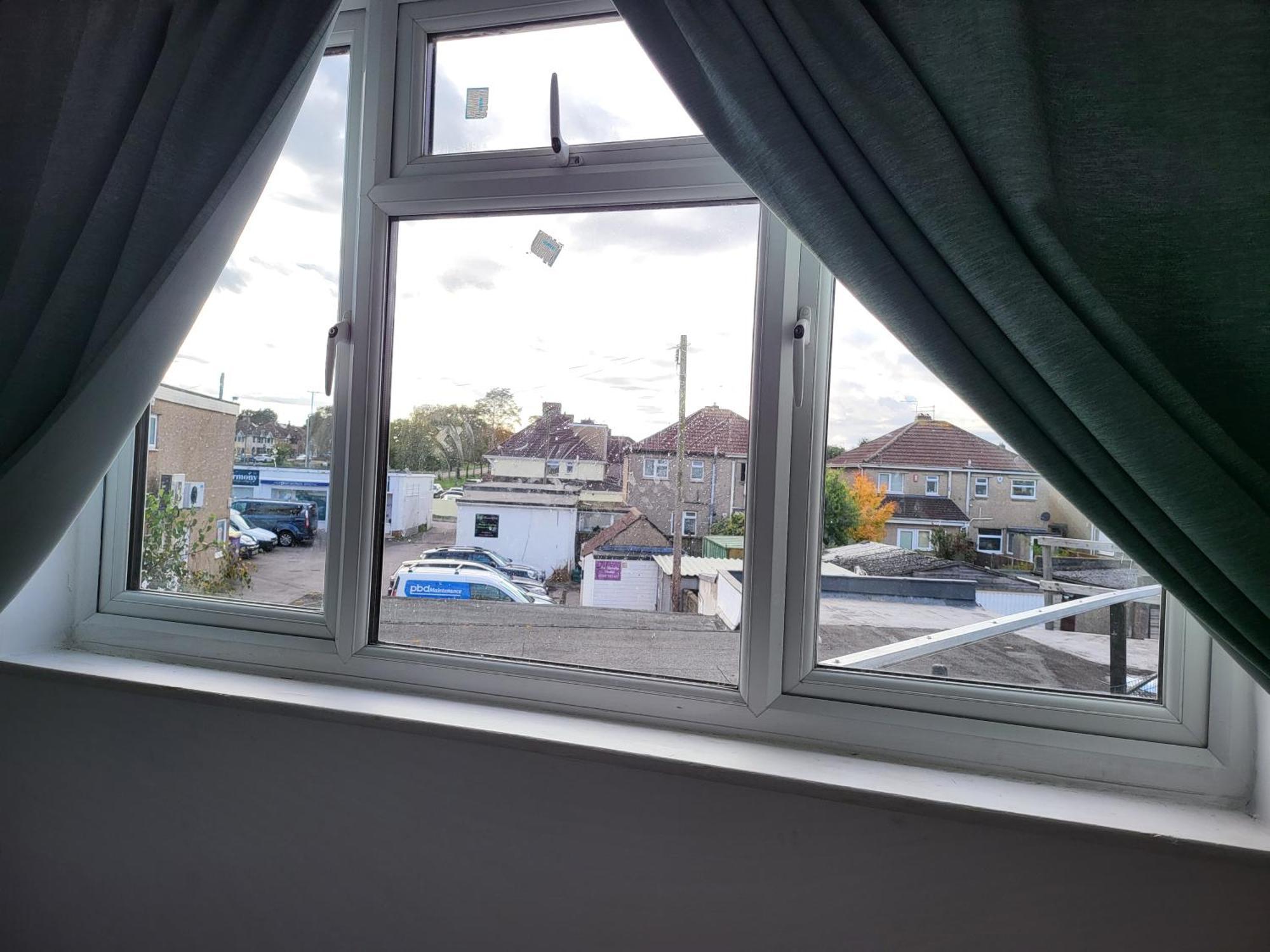 Aspire 1 Bedroom, 3 Single Beds ブリストル エクステリア 写真